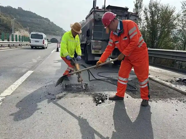 嘉兴沥青路面修补价格